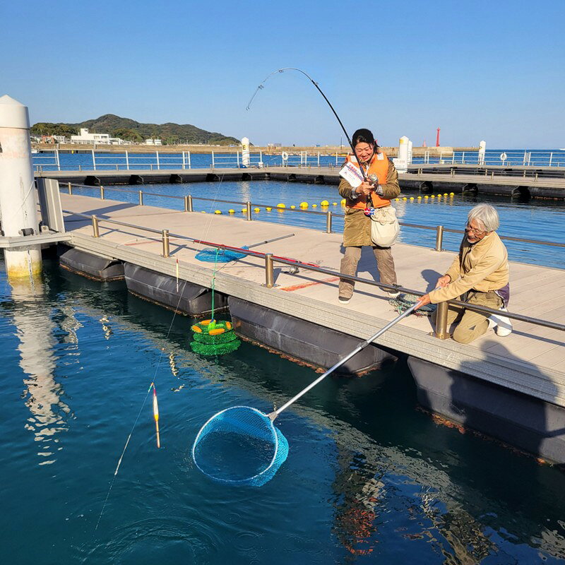 【ふるさと納税】海洋体験施設うみんぐ大島 釣教室体験1名様分【(株)むなかた大島】_HA2028 体験 チケット 福岡県宗像市 宗像市 福岡 宗像 f402206-munakata-10002838 福岡県宗像市 サンプル画像2