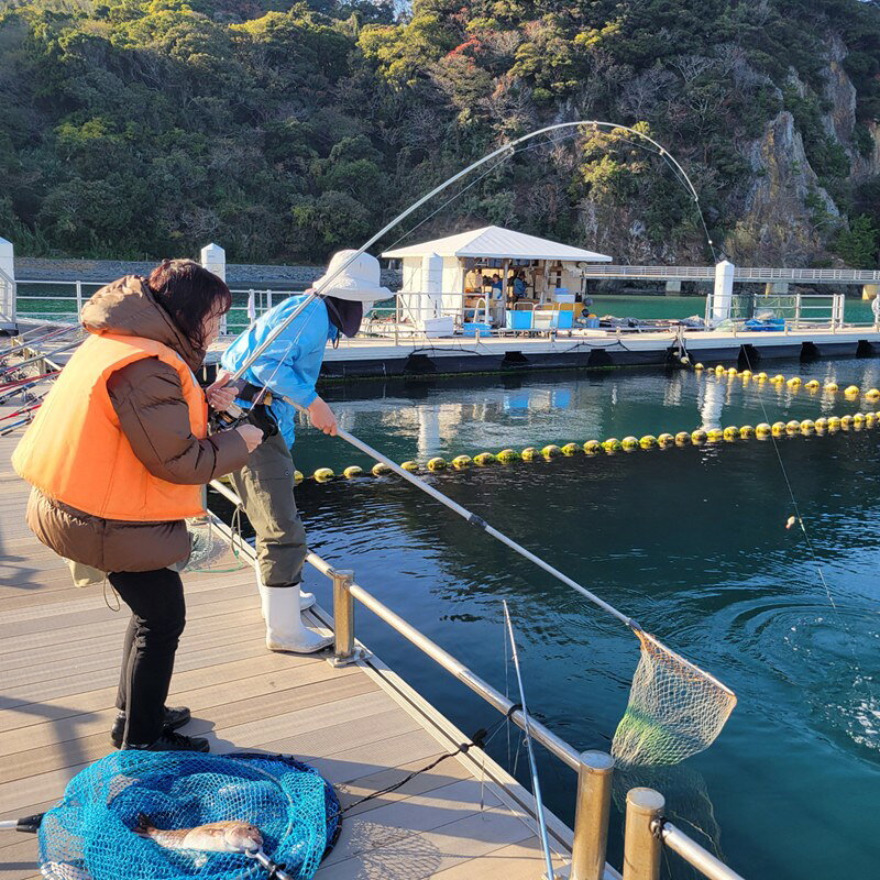 【ふるさと納税】海洋体験施設うみんぐ大島 釣堀体験1名様分【(株)むなかた大島】_HA2029 体験 チケット 福岡県宗像市 宗像市 福岡 宗像 f402206-munakata-10002839 福岡県宗像市 サンプル画像2