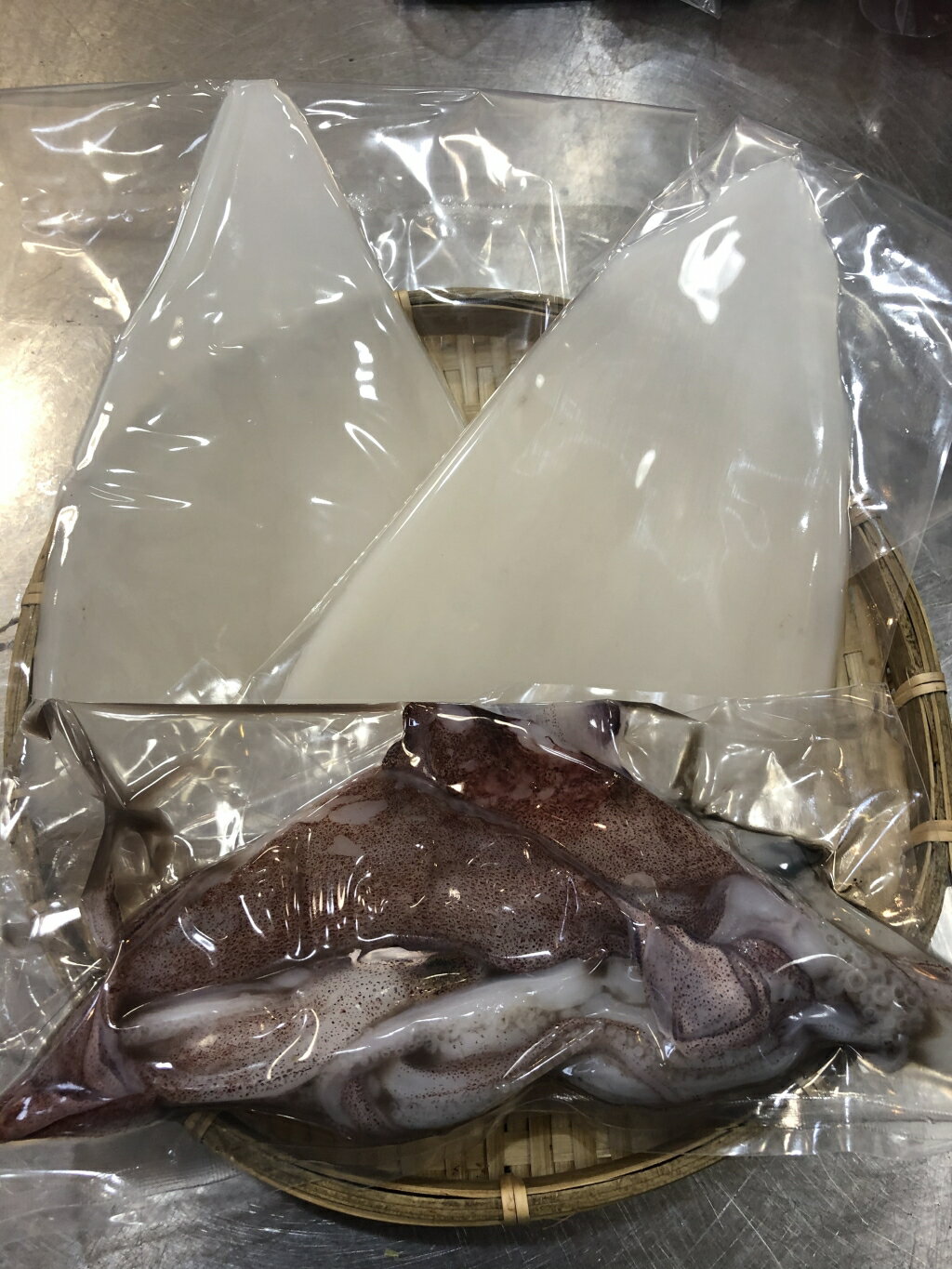 【ふるさと納税】刺身用　新鮮ヤリイカ2尾セット(宗像鐘崎産)【マルケイ水産】_HA0416