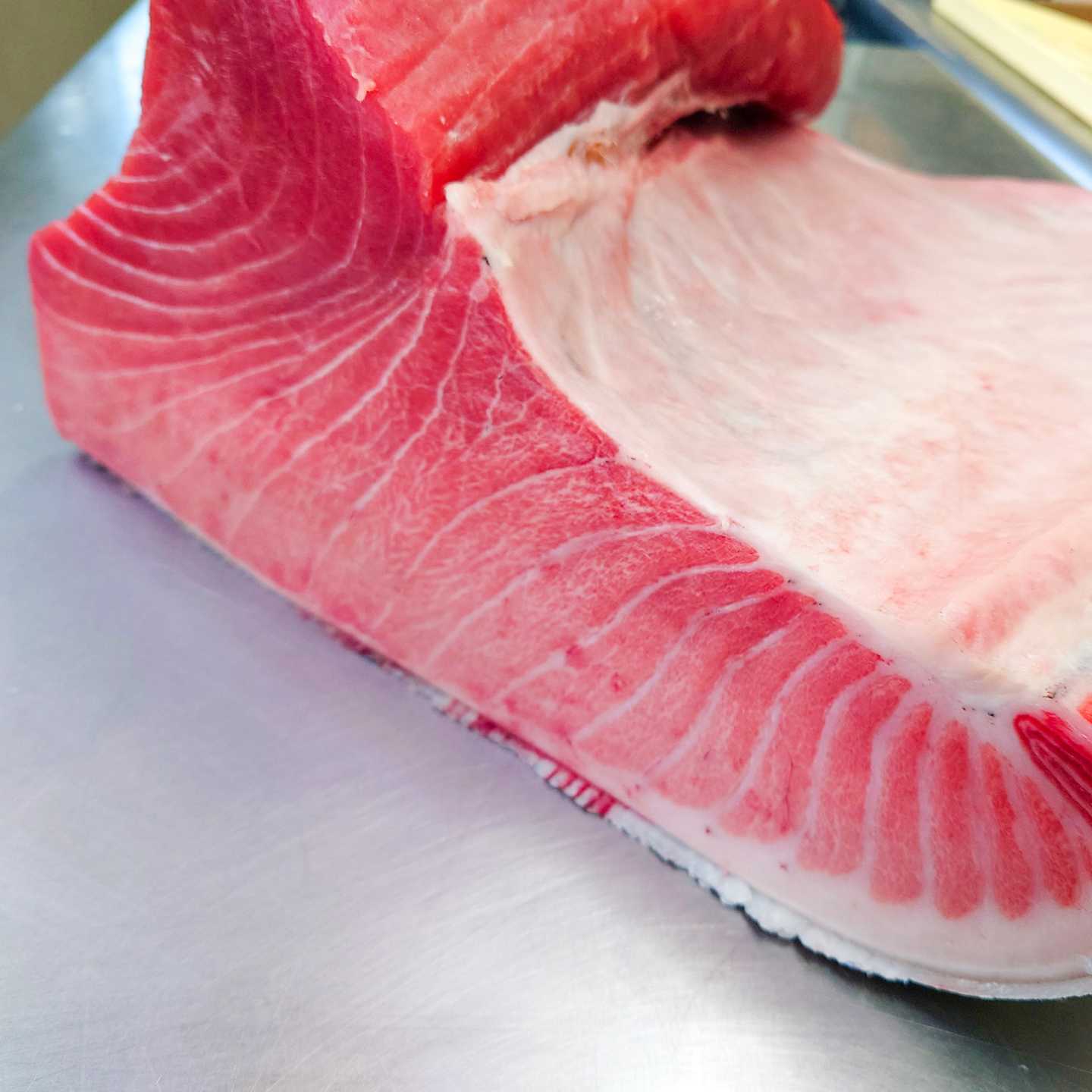 【ふるさと納税】本鮪 赤身 お刺身用 切身 200g×2パック / 刺身 本マグロ マグロ まぐろ / 糸島市 / 塚本鮮魚店 [ARO010] 16000円 1万6千円 f402303-itoshima-10006357 福岡県糸島市 サンプル画像3