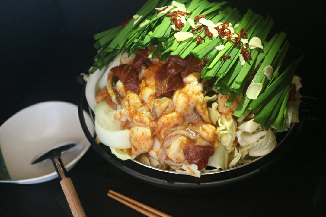 筑豊ホルモン鍋セット(もつ鍋・味噌味)4〜5人前