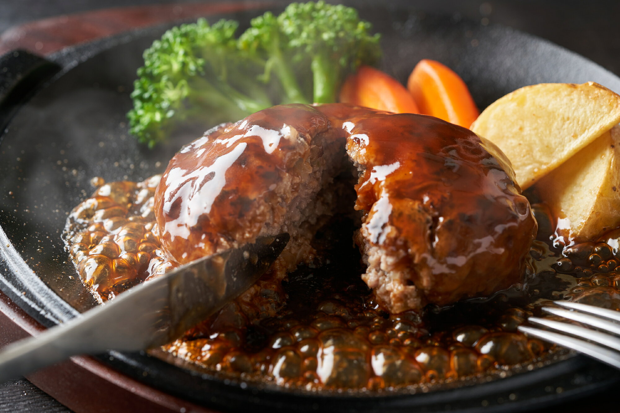 お肉屋さんの手ごね特上博多和牛合挽生ハンバーグ 3個〜8個セット | 牛肉 ブランド牛 国産 和牛 福岡 博多 CP079sku