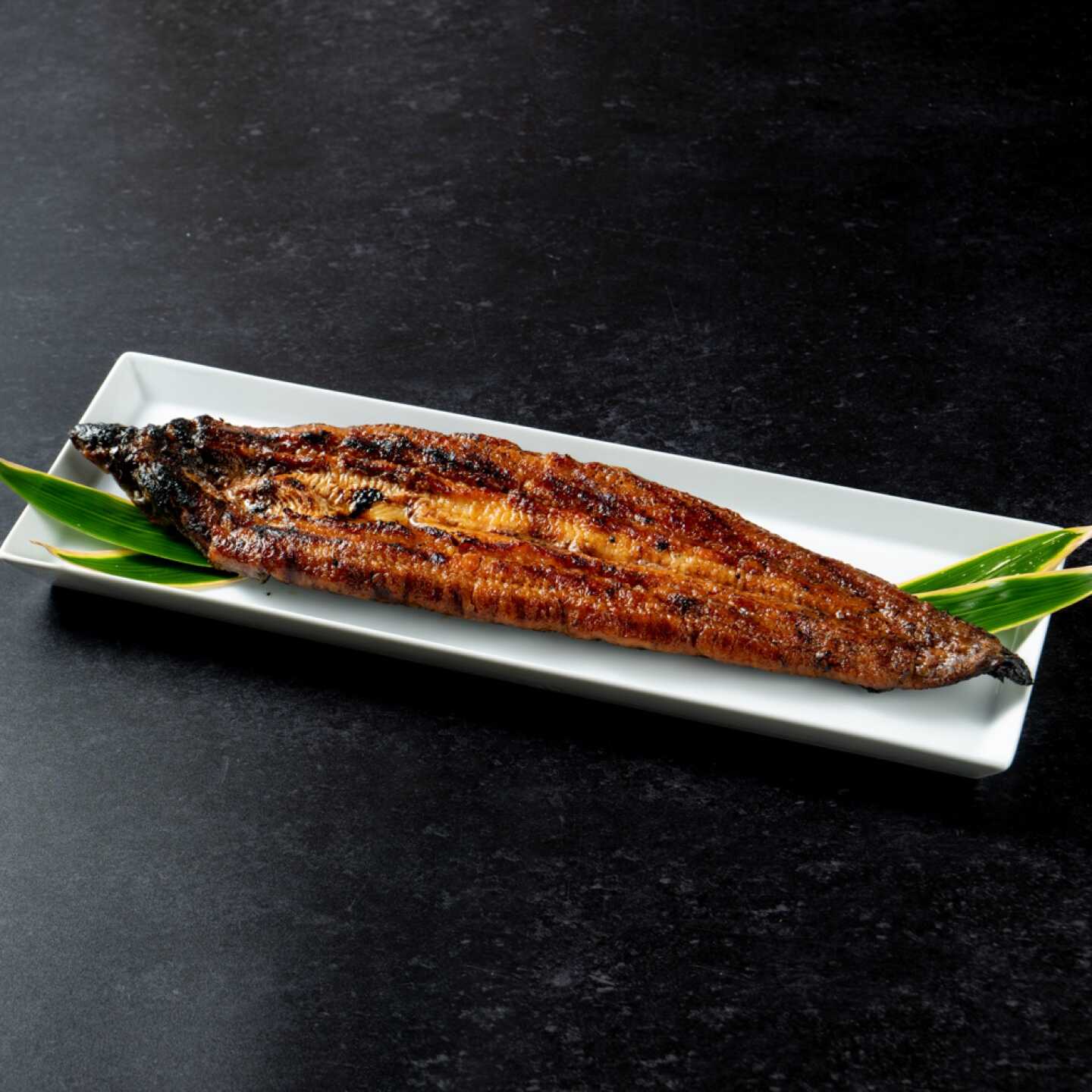 国産 特大 うなぎの蒲焼き 3尾（約220g×3） タレ付き / 鰻 土用丑の日 蒲焼き / 佐賀県 / 株式会社森うなぎ屋[41AIAE004]