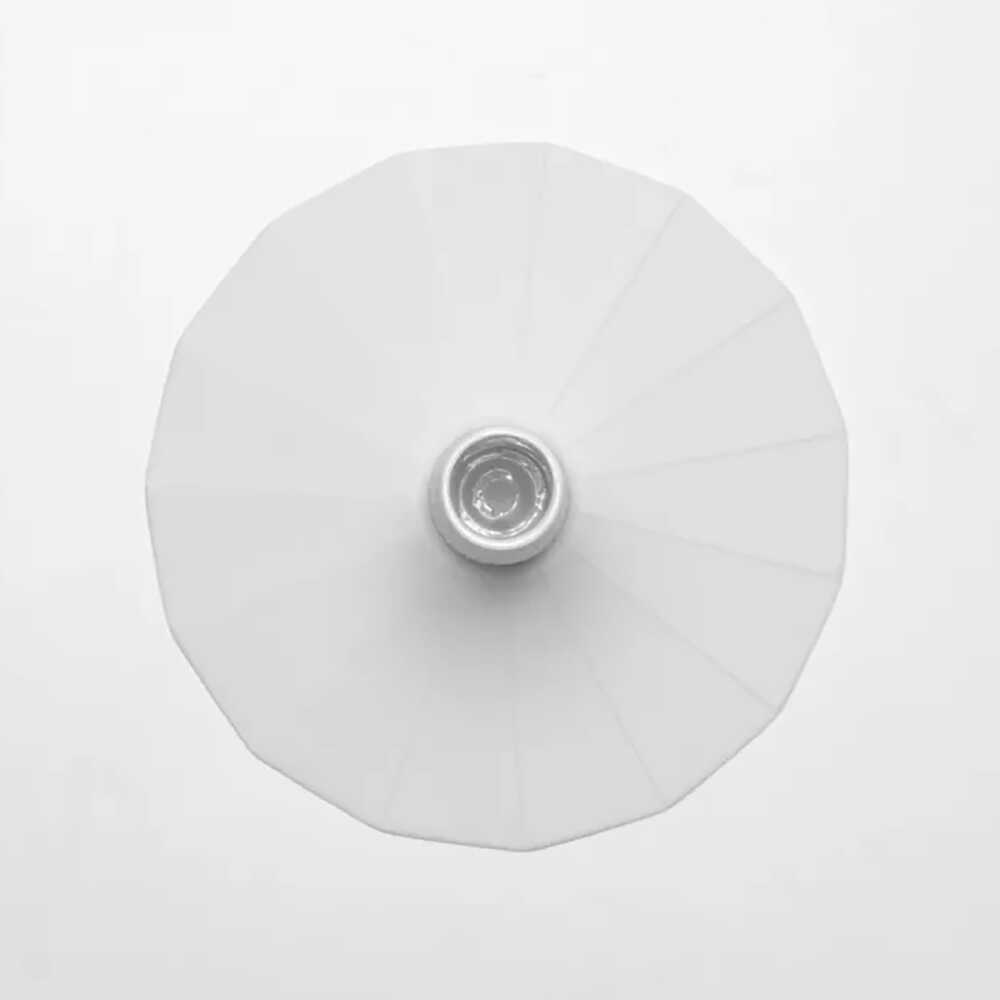 【ふるさと納税】【有田焼】「UTSUA」Single Flower Vase（Gloss white）/ 花瓶 有田焼 / 佐賀県 / 株式会社まるぶん [41APCD094] f410004-saga-10002579 佐賀県 サンプル画像2