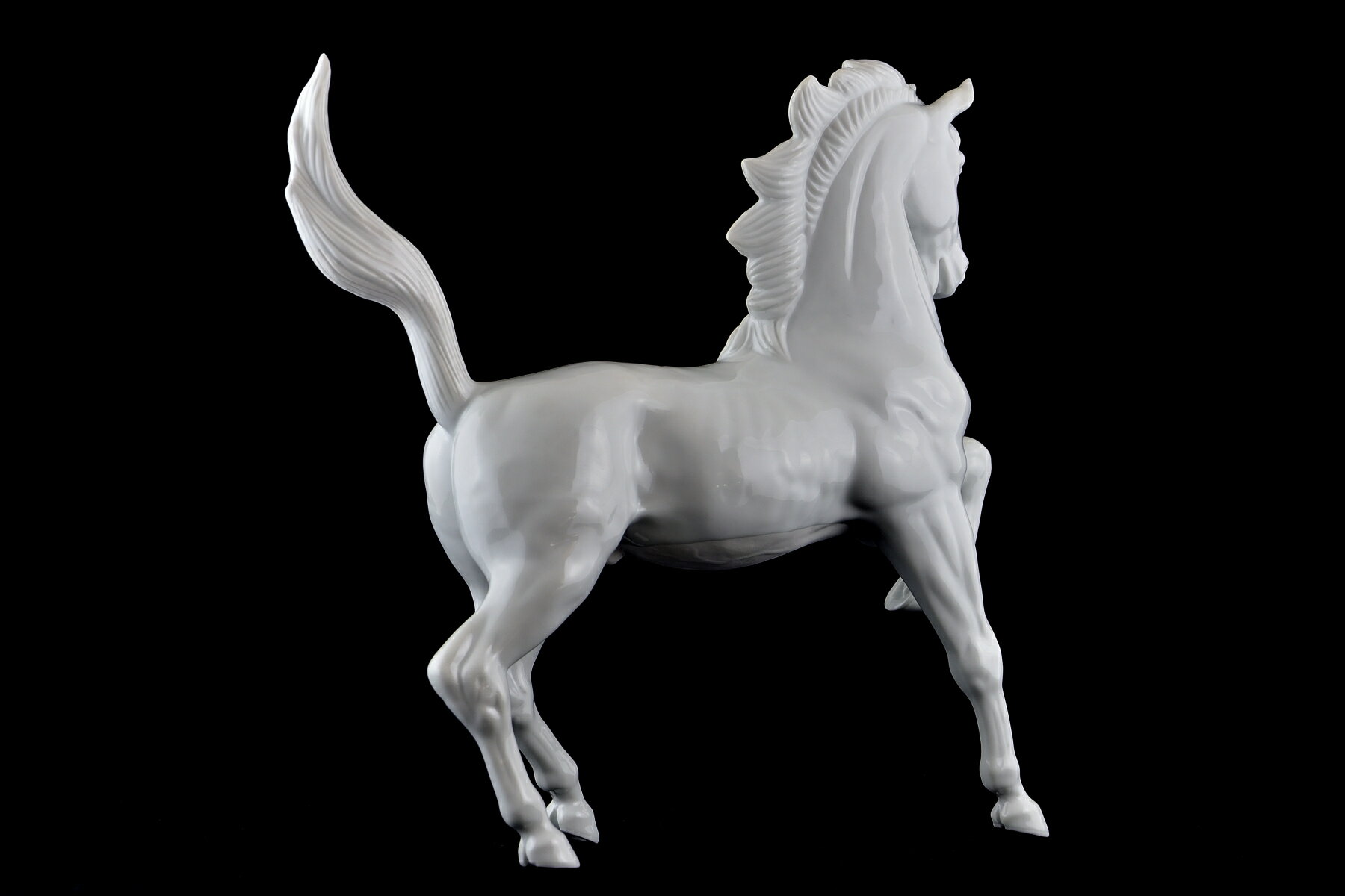 【ふるさと納税】躍動馬 025-H1221