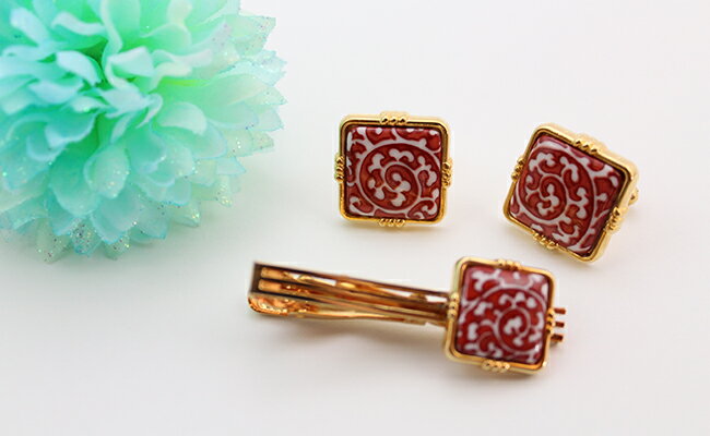 【ふるさと納税】二宮閑山 有田焼カフスタイピンセット 赤唐草紋様 A35-75