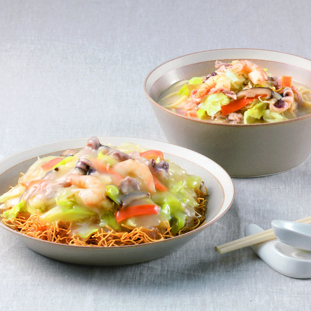 【ふるさと納税】【全3回定期便】具材付き!長崎ちゃんぽん(350g×2袋)・皿うどん(263g×2袋) 各2人前 ×3回 あんかけ 野菜 キャベツ 豚肉 お肉 エビ イカ 具材付き チャンポン 揚麺 冷凍 長崎県 長崎市 送料無料