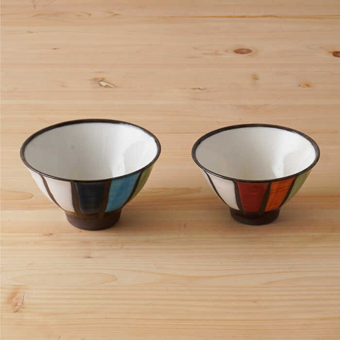【ふるさと納税】【波佐見焼】撥水十草 茶碗・コップ （青大・赤小）セット 食器 皿 【陶もと】 [PE20]
