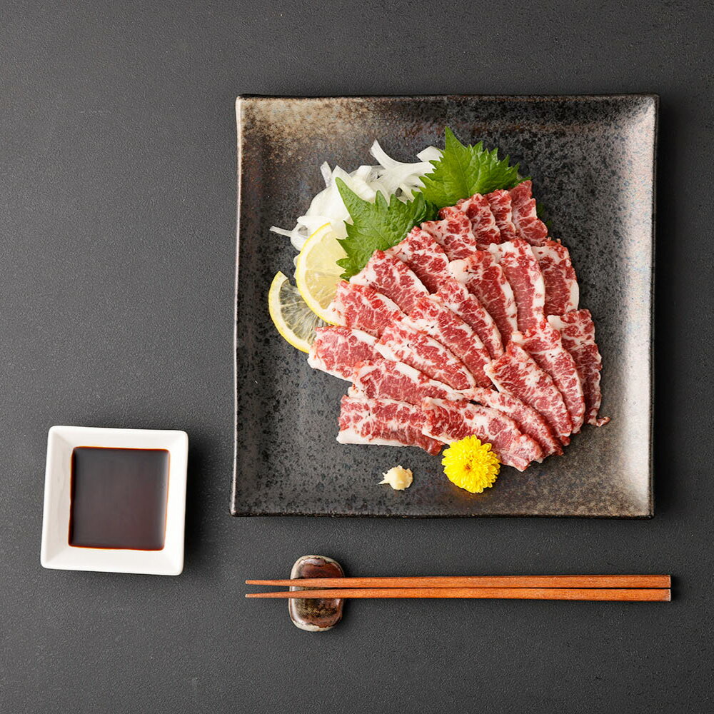 【ふるさと納税】特上霜降り馬刺し 3キロ または 5キロ 選べる内容量 馬刺し醤油 10ml×20袋 または 40袋 肉 お肉 馬肉 刺身 お刺身 さしみ 生鮮 馬刺 ばさし 霜降り 冷凍 小分け 九州 熊本県 送料無料