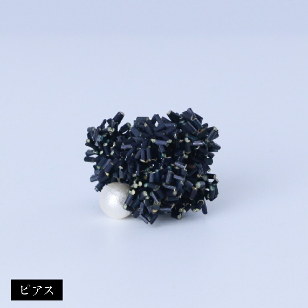 【ふるさと納税】イグサ アクセサリー ブラック （ピアス/イヤリング） 片耳 1個 直径30mm～40mm イ草 コットンパール 染色 藺草 天然素材 黒色 おしゃれ ファッション 小物 熊本県産 九州 送料無料