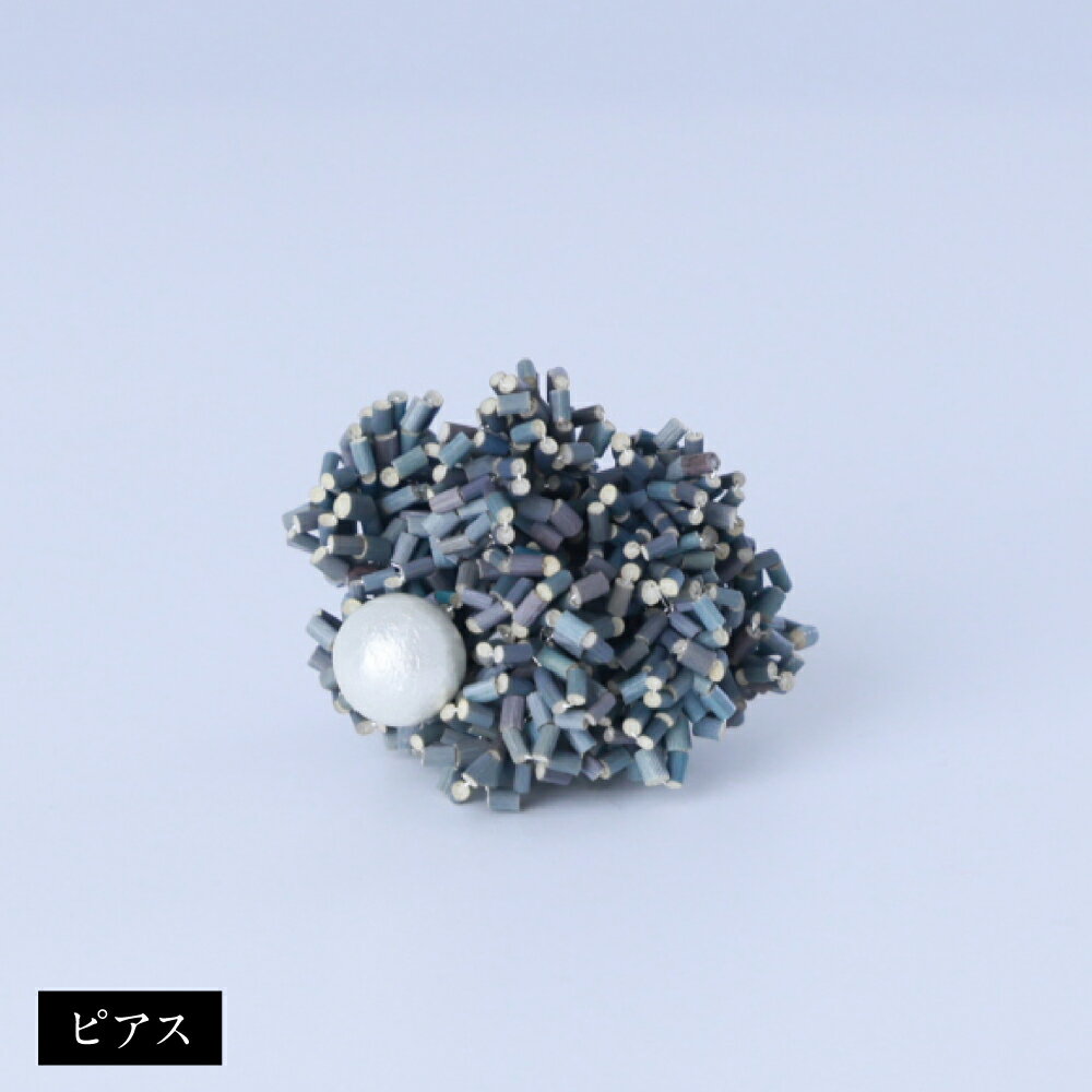 【ふるさと納税】イグサ アクセサリー グレー（ピアス/イヤリング） 片耳 1個 直径30mm～40mm イ草 コットンパール 染色 藺草 天然素材 灰色 おしゃれ ファッション 小物 熊本県産 九州 送料無料