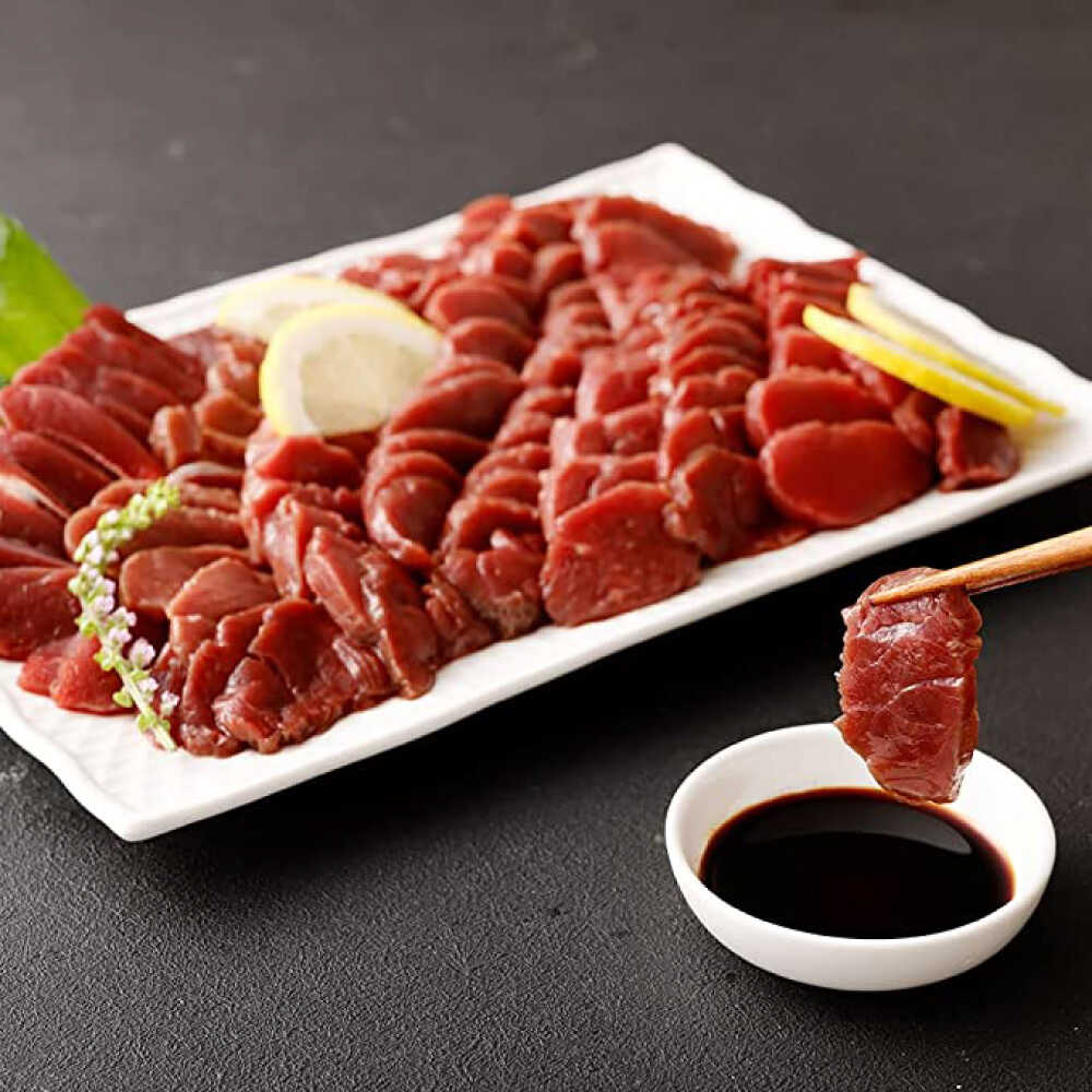 【ふるさと納税】熊本 馬刺し 赤身 約200g＋ 馬肉 ユッケ 約200g 合計約400gセット【くまもと食彩の力】冷凍 ヘルシー おつまみ たれ 馬 肉 桜肉 小分け 個包装 便利 熊本県[AYAN015] f432164-koshi-10002774 熊本県合志市 サンプル画像3