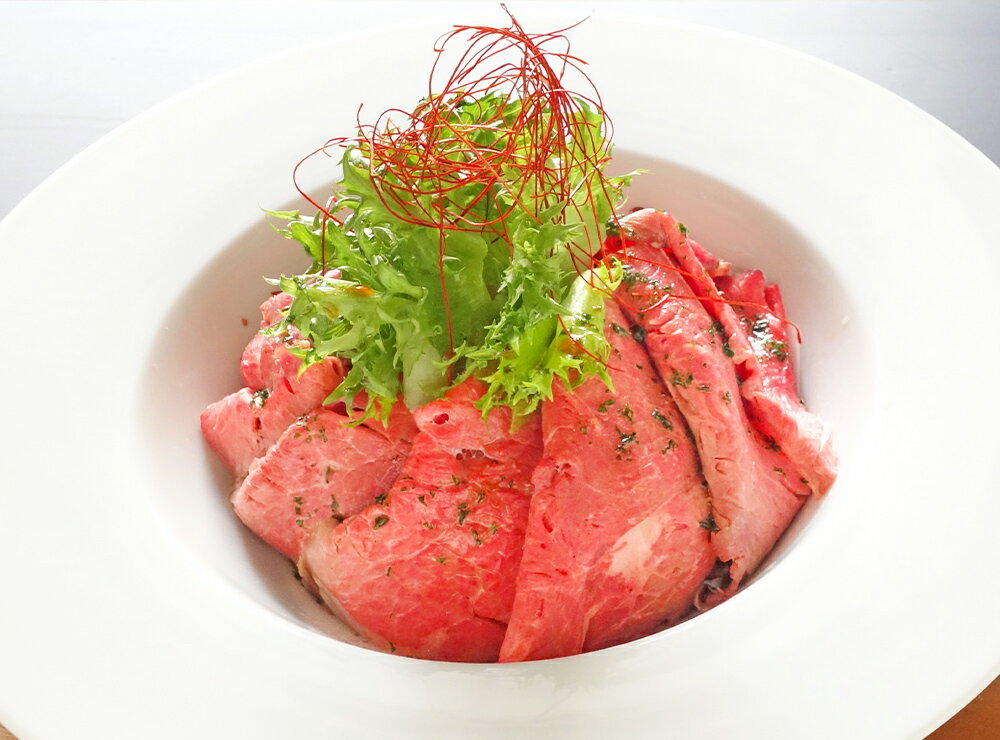 【ふるさと納税】あか牛 ローストビーフ 200gセット あか牛のたれ 200ml付き 肉 牛 和牛 褐毛和種 惣菜 肉加工品 冷凍 熊本県 湯前町 送料無料