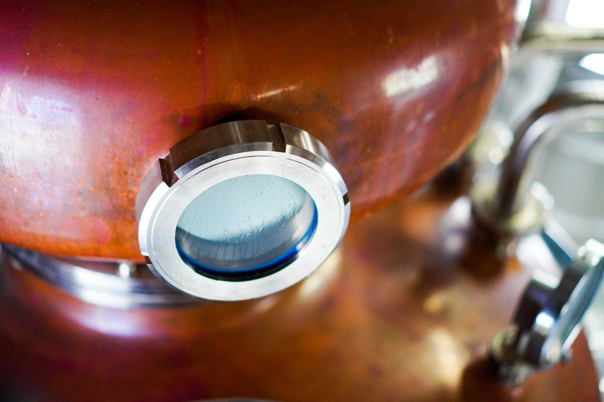 【ふるさと納税】ACOU RUM Silver 700ml スピリッツ 40度 鹿児島県 指宿産 国産 ラム酒 ラム カクテル モヒート スピリッツ お酒 アルコール 蒸留所 サトウキビ 本格 こだわり アコウ【ACOU SPIRITS】