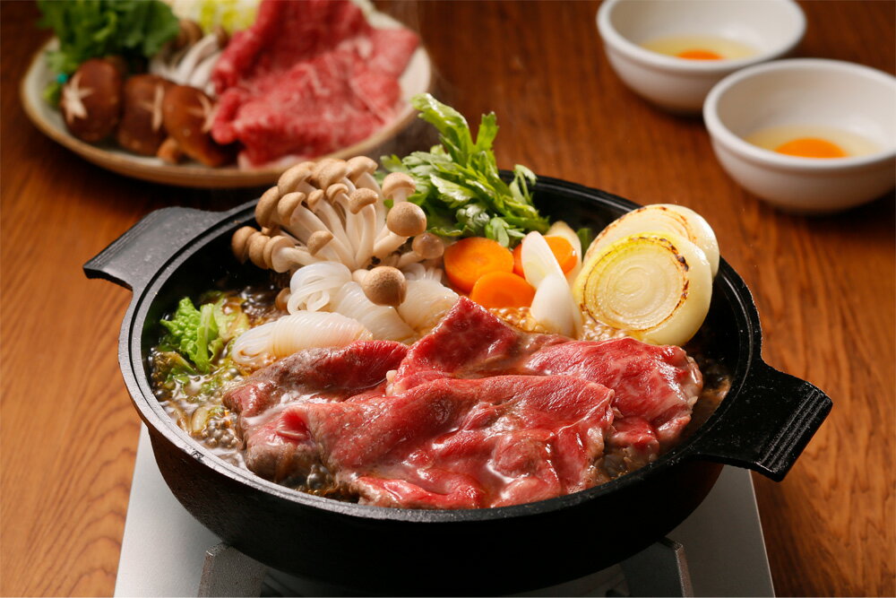 【ふるさと納税】《 和牛 日本一 》 鹿児島黒牛 すきやき セット 300g × 2パック 計 600g 冷凍 小分け 牛 牛肉 黒毛和牛 しゃぶしゃぶ すき焼き すき焼き肉 スライス 5等級 肉 にく おすすめ 返礼品 南種子町 鹿児島 かごしま 【種子屋久農業協同組合】