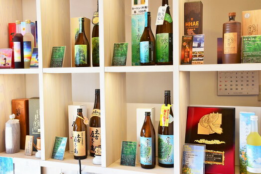 【ふるさと納税】屋久島限定商品2本セット水ノ森屋久の島1,800ml女性杜氏と女性画家・デザイナーによる開発