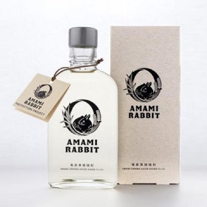 【ふるさと納税】【世界自然遺産登録記念】黒糖焼酎　AmamiRabbit(アマミラビット)200ml(25度) | ギフト 瀬戸内町 奄美 奄美大島 鹿児島 九州 お取り寄せ お酒 酒 黒糖 焼酎 アルコール ご当地 セット 宅飲み 200 奄美大島海運酒造 1本 送料無料 5000円 5千円 5,000円