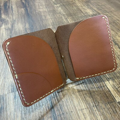 【ふるさと納税】イタリアンレザー製マネークリップ 職人手作りの本革財布・プレゼントにも最適 ブラウン 茶色【1680644】