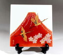 有田焼・伝統工芸・総手描き辰砂釉金彩赤富士山桜鶴絵陶板画陶芸作家 藤井錦彩 作(径15cm)