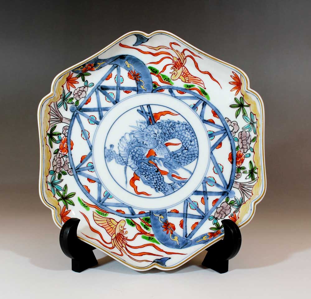 有田焼・総手描き・伝統工芸金襴手古伊万里様式龍絵飾り皿陶芸作家 藤井錦彩 作(径21cm)