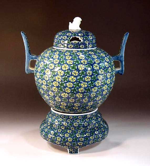 有田焼・伝統工芸染錦小花紋様飾り大香炉陶芸作家 藤井錦彩 作