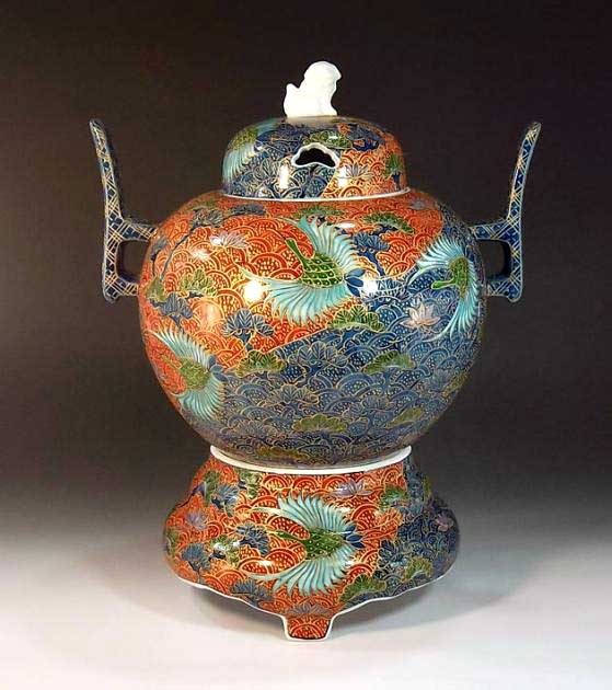 有田焼・伝統工芸染錦金彩松鶴絵飾り大香炉陶芸作家 藤井錦彩 作
