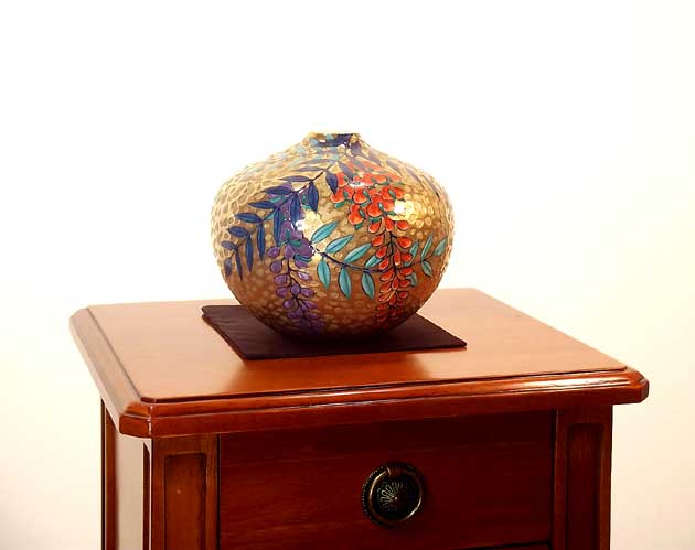 有田焼・伝統工芸・総手描き染錦黄金藤絵飾り花瓶陶芸作家 藤井錦彩 作 [2]