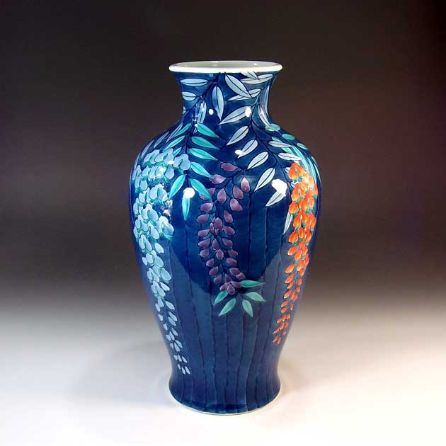 有田焼・伝統工芸・総手描き色鍋島様式藤絵飾り花瓶陶芸作家 藤井錦彩 作