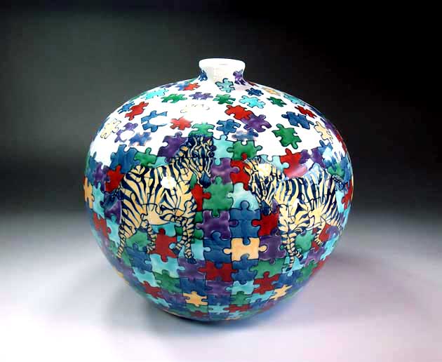 有田焼・伝統工芸・総手描き色鍋島様式パズルゼブラ絵飾り花瓶陶芸作家 藤井錦彩 作