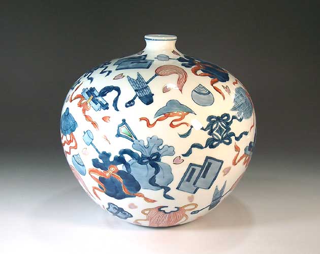 有田焼・伝統工芸・総手描き染錦金彩吉祥宝尽くし文様飾り花瓶陶芸作家 藤井錦彩 作