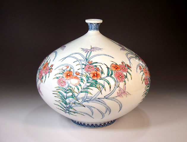 有田焼・伝統工芸・総手描き染錦撫子絵花飾り花瓶陶芸作家 藤井錦彩 作