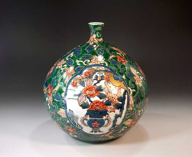 有田焼・伝統工芸・総手描き倣・古伊万里染錦金彩花籠図飾り花瓶陶芸作家 藤井錦彩 作