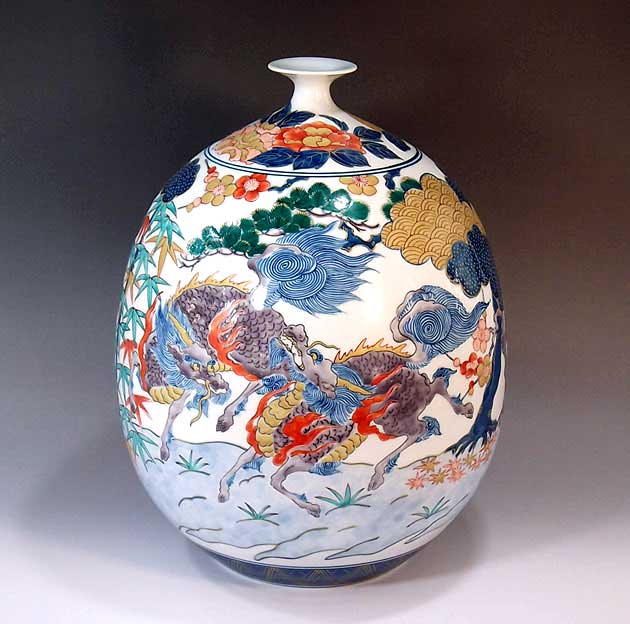 有田焼・伝統工芸・総手描き倣・古伊万里染錦金彩松竹梅麒麟絵飾り花瓶陶芸作家 藤井錦彩 作