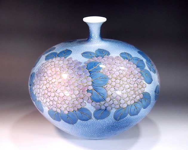 有田焼・伝統工芸・総手描き金彩釉裏紅紫陽花絵飾り花瓶陶芸作家 藤井錦彩 作