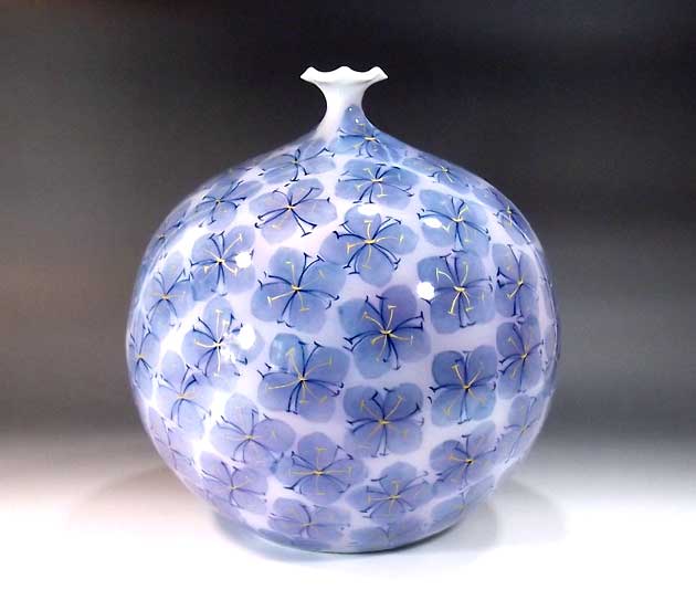 有田焼・伝統工芸・総手描き和紙染金彩花散らし文様飾り花瓶陶芸作家 藤井錦彩 作