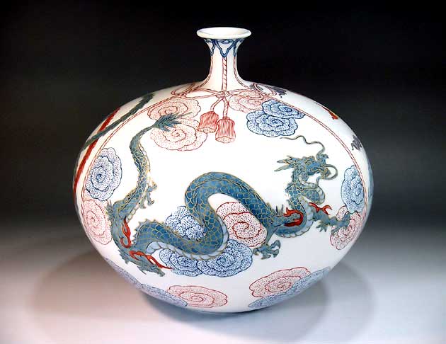 有田焼・伝統工芸・総手描き古伊万里様式金彩龍鳳凰亀絵飾り花瓶陶芸作家 藤井錦彩 作