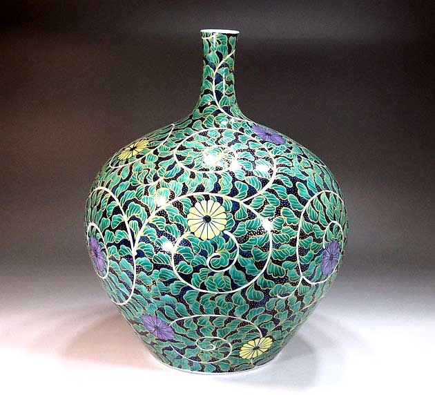 有田焼・伝統工芸・総手描き染錦金彩菊唐草文様飾り花瓶陶芸作家 藤井錦彩 作