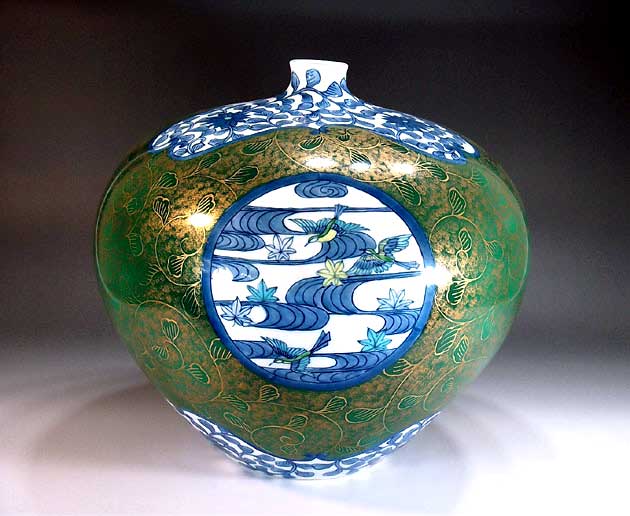 有田焼・伝統工芸・総手描き金襴手様式唐草割流水鳥絵壷陶芸作家 藤井錦彩 作