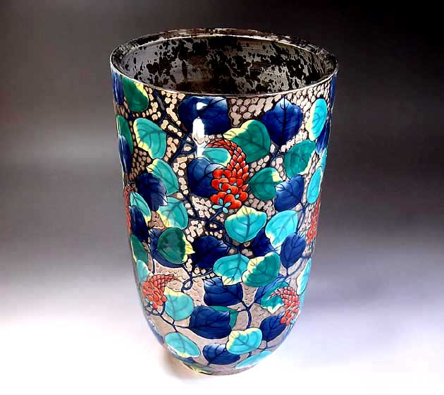 有田焼・伝統工芸・総手描き染錦プラチナ彩葛絵飾り花瓶陶芸作家 藤井錦彩 作