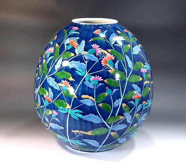 有田焼・伝統工芸・総手描き色鍋島様式薊絵花瓶陶芸作家 藤井錦彩 作