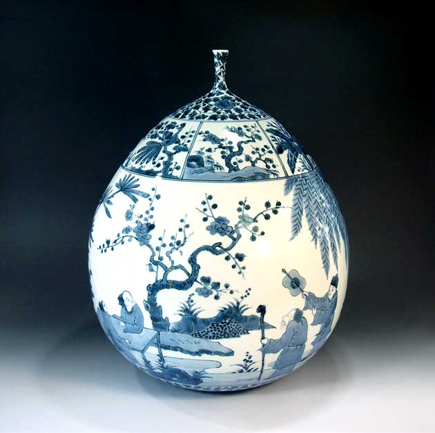 有田焼・伝統工芸・総手描き倣・古染付唐草割景図飾り花瓶陶芸作家 藤井錦彩 作 [2]