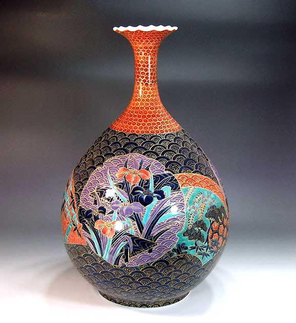 有田焼・伝統工芸・総手描き染錦金彩青海波扇割松竹梅絵飾り花瓶陶芸作家 藤井錦彩 作