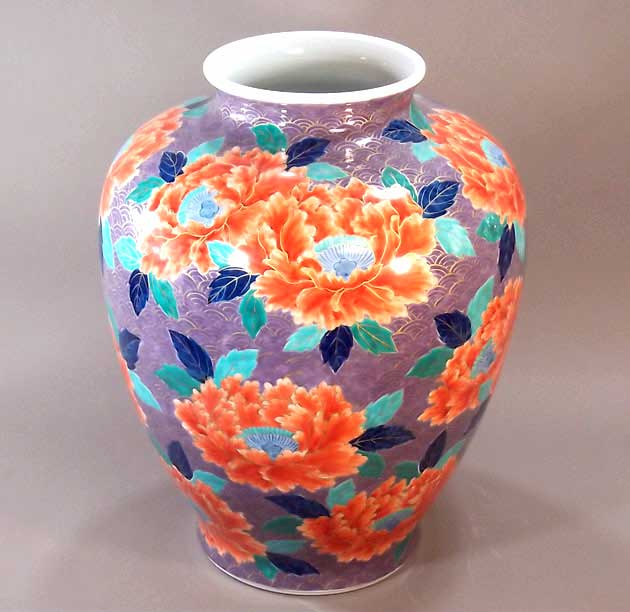 有田焼・伝統工芸・総手描き染錦金彩青海波牡丹絵...の紹介画像2