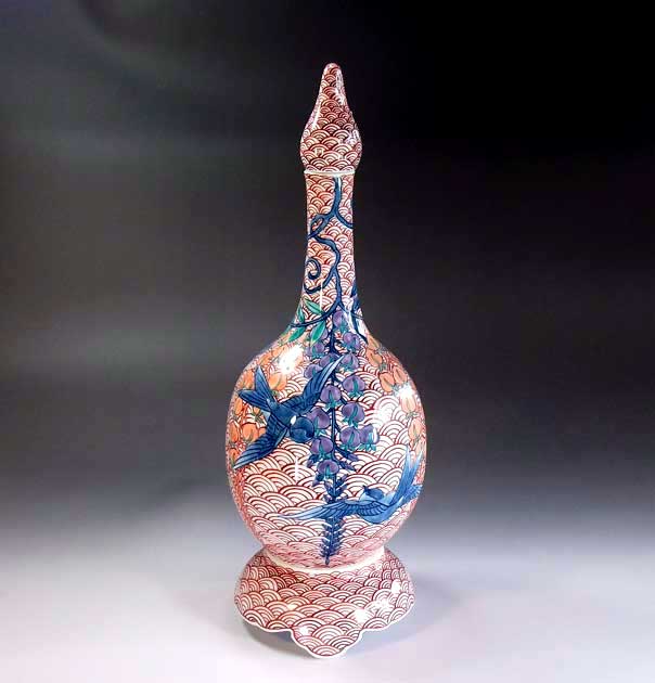 有田焼・伝統工芸・総手描き色鍋島様式青海波藤燕絵飾り壺陶芸作家 藤井錦彩 作