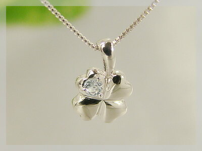 四つ葉のクローバー誕生石ペンダント / プラチナ [アクアマリン]