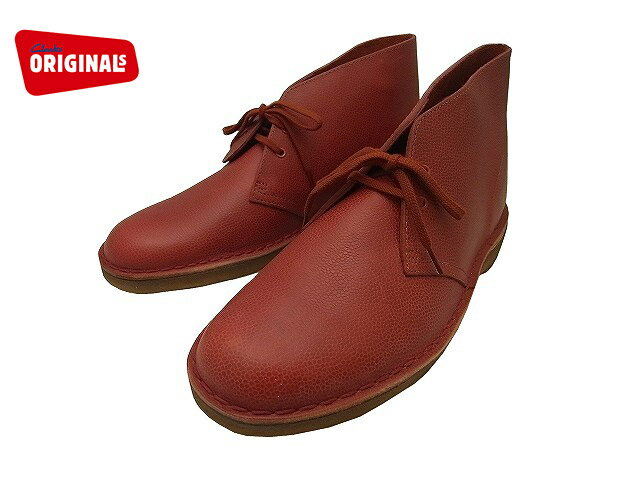 商品詳細 モデル：DESERT BOOT / デザートブーツ 品番：20356343 カラー：RED INTEREST LEATHER / レッドインタレストレザー サイズの目安 スニーカーに比べ、大きめの作りになります。 スニーカーのサイズから0.5cm〜1.0cm程度サイズダウンされることをおすすめします。 Clarks ORIGINALSの容姿の独創性がきわだつ靴。 つねに時代の主流となってきた歴史的な名品。 戦時中に英国軍指揮官が履いていたブーツからインスピレーションをうけ、作られました。 1950年の発売以来、変わらないシンプルなデザインで現在も世界中で多くの人々に愛されているモデルです。 ※こちらは、UK品番のモデルになります。 サイズ選びにご注意下さい。 ご注意 ※実店舗と共有在庫の為売り違いが発生する場合がございますので、あらかじめご了承ください。 ※お申込いただきましたサイズによりましてはメーカーお取り寄せとなる場合がございます。お急ぎの際は、お手数ですがご注文前にお問合せください。 ※メーカーお取り寄せの場合、お申込から商品発送までに2〜4営業日程度お時間をいただきます。また、メーカー在庫切れにより商品をご用意できないこともございます。土日祝日は当店、メーカー休業となりますので翌営業日にお取り寄せ手配を行わせていただきます。 ※使われた革の部分によっては左右で質感の異なるものや、シワ、キズ、色むら、接着剤の付着などがある場合がございます。 これらは商品の特性上のものですので、あらかじめご了承ください。 Clarks クラークス ワラビー デザートブーツ デザートトレック ナタリー メンズ レディース ご注意 ※海外輸入品のため、靴箱に破損がある場合もございます。 ※天然皮革を使用していますので、左右で異なる質感や、シワやキズがある場合があります。 これらは不良品ではなく、革製品特有のものとなりますのであらかじめご了承いただくようお願いいたします。 上記内容としてご返品、交換をご希望の場合はお客様事由として対応させて頂きます。 予めご了承ください。 ※こちらの商品はメーカー在庫も含む為、ご注文いただいても売り切れとなっている場合やお取り寄せとなる場合がございます。 必ずご確認ください こちらの商品は弊社在庫およびメーカー流動在庫を含む商品となります。 限りなく最新の在庫状況を反映するよう努めてさせて頂いておりますが、選択肢が〇の場合でも完売、欠品の場合が御座います。 欠品の場合につきましてはメールにてご案内させて頂きました後、弊社にてキャンセル手続きを行わせて頂きますので予めご了承ください。-CLARKS DESERT BOOTS- Clarks クラークス ワラビー デザートブーツ デザートトレック ナタリー メンズ レディース