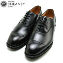 商品詳細 JOSEPH CHEANEY / ジョセフチーニー CHEANEY/チーニーは、グットイヤー・ウェルト・シューズの生産地として名高い英国ノーサンプトン州の郊外、デスバラーで1886年に設立されました。 伝統的な英国グッドイヤー・ウェルト・シューズ界に、全く新しい感覚とトレンドを吹き込むメーカーとして、大きく注目を集めています。 モデル/ オックスフォードといわれる1番人気で定番のストレートチップモデルALFRED(アルフレッド)。 キメの細かいカーフ素材が125 LAST(木型)に沿って優美な曲線を描いています。 アルフレッドのデザインの最大の特徴はシンプルだからこそ際立つ、甲革の立上りの端正な美しさ。 耐水性・耐久性に優れたグリップ力のあるラバーソール仕様のため、雨の日や歩行距離が長くなりそうな日にも心強い1足です。 素材 カーフレザー ソール ・ダイナイトソール フィッティング ・F 生産国 ・イギリス JOSEPH CHEANEY(ジョセフチーニー) の商品一覧はコチラ ご注意 ご購入前に必ずお読み下さい。 ご注意 ※海外輸入品のため、靴箱に破損がある場合もございます。 ※天然皮革を使用していますので、左右で異なる質感や、シワやキズがある場合があります。 これらは不良品ではなく、革製品特有のものとなりますのであらかじめご了承いただくようお願いいたします。 上記内容としてご返品、交換をご希望の場合はお客様事由として対応させて頂きます。 予めご了承ください。 ※こちらの商品はメーカー在庫も含む為、ご注文いただいても売り切れとなっている場合やお取り寄せとなる場合がございます。 ジョセフチーニー ドレスシューズ メンズ ストレートチップ JOSEPH CHEANEY ALFRED R ブラック 必ずご確認ください こちらの商品は弊社在庫およびメーカー流動在庫を含む商品となります。 限りなく最新の在庫状況を反映するよう努めてさせて頂いておりますが、選択肢が〇の場合でも完売、欠品の場合が御座います。 欠品の場合につきましてはメールにてご案内させて頂きました後、弊社にてキャンセル手続きを行わせて頂きますので予めご了承ください。ジョセフチーニー ドレスシューズ メンズ ストレートチップ JOSEPH CHEANEY ALFRED R ブラック