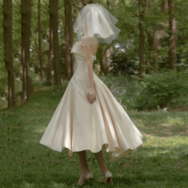 ドレス ウェディングドレス 結婚式ドレス 結婚式のドレス 二次会ドレス 花嫁ドレス ミディアムドレス ミディアム丈 袖なし プリンセス シフォン フリル リボン ウエストマーク ウエストリボン 透け感 シースルー 胸元 かわいい 大人可愛い きれいめ 上品 おしゃれ お洒落