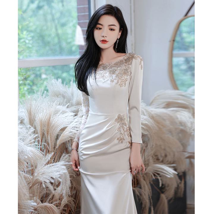 イブニングドレス【着後レビュー特典】ライト映えドレス キラキラ 輝きを独り占め ゴールド 柄 照明を受けて発光するデザイン豪華な装飾 マーメイドラインがセクシー 長袖 アシンメトリー キャバドレス 大人フェミニン 床付き ラウンドネック