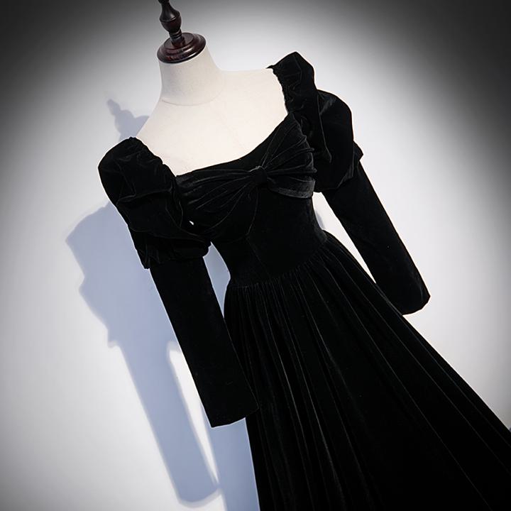 ブラックドレス Aライン ロング丈 黒【着後レビュー特典】パフスリーブ 長袖 冬 秋 シンプル 半袖 袖有 ロング 編上げ パーティードレス 胸元ボリューム 厚手 きれい 床付き 上品 ベロア 二次会ドレス